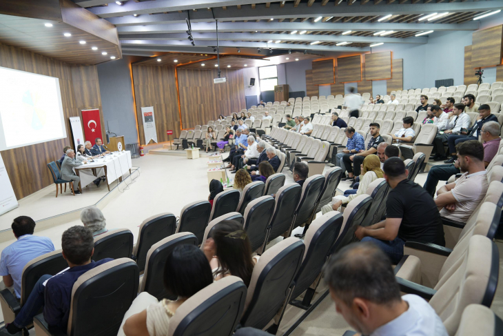 Elazığ Belediyesi'nin katkıları ile Tüba Elazığ'da sempozyum düzenledi