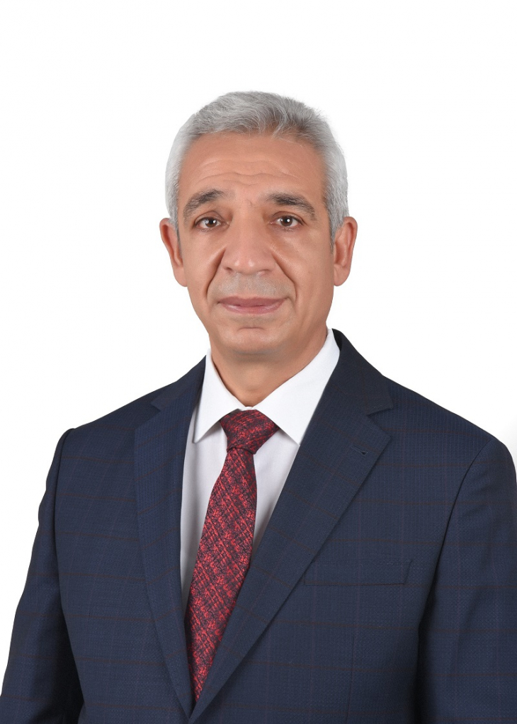 Türkoğlu, FÜ Rektörlüğü'ne aday olduğunu açıkladı