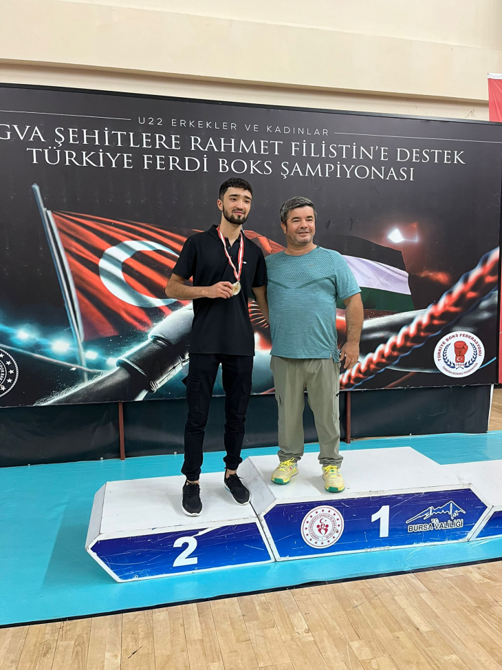 Elazığ Belediyespor kulübü sporcularından büyük başarı